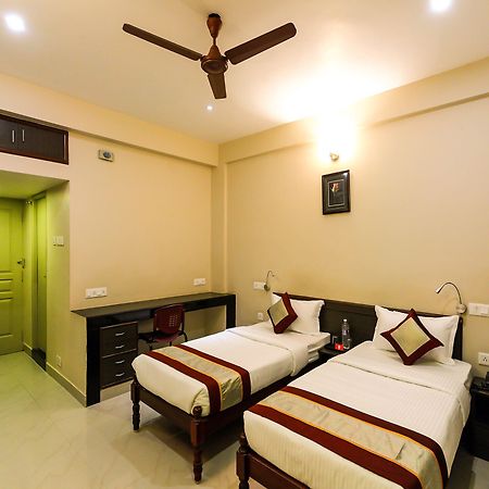 Oyo Flagship 12665 Chrompet Hotel Chennai Exterior photo