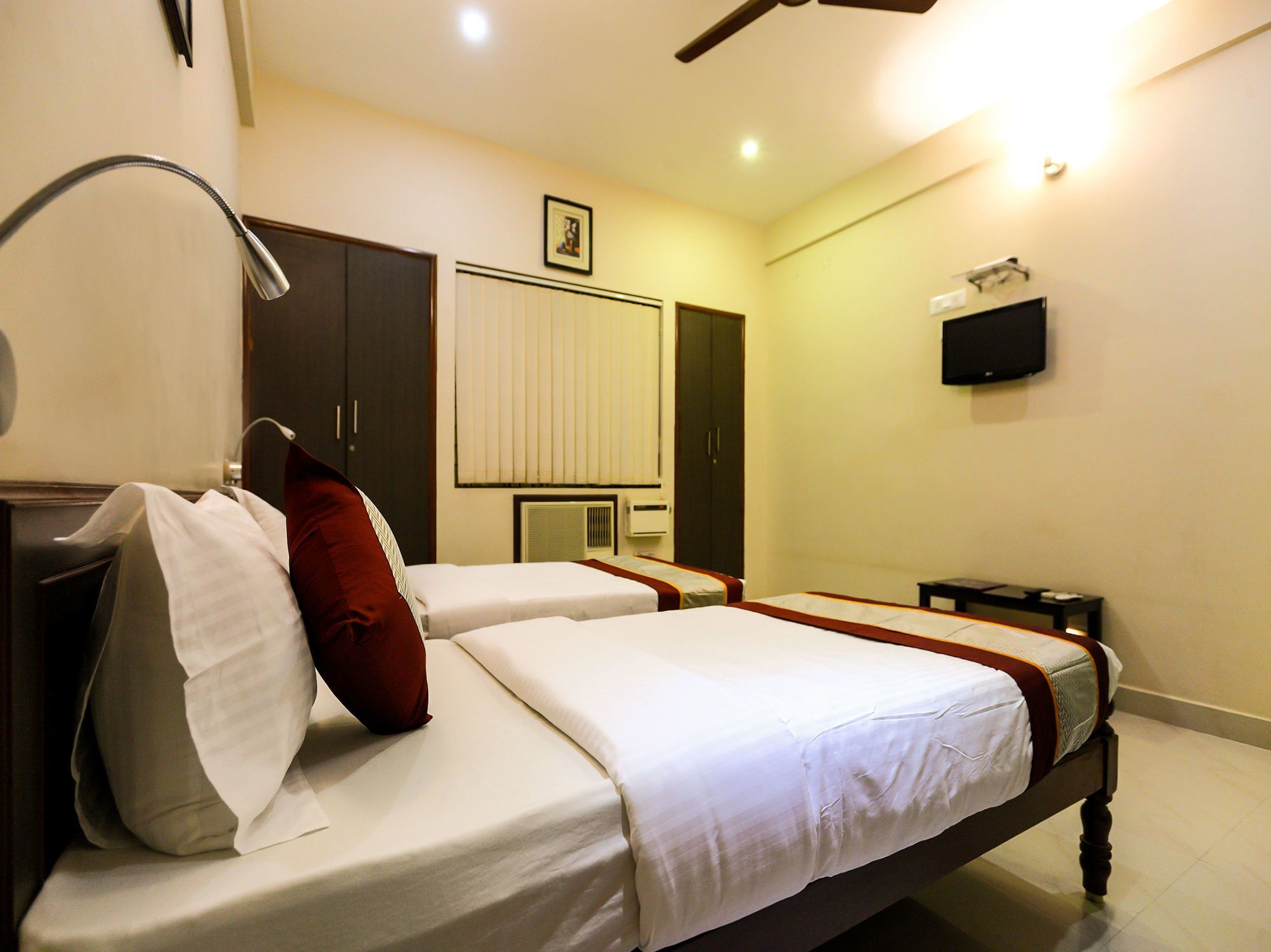 Oyo Flagship 12665 Chrompet Hotel Chennai Exterior photo